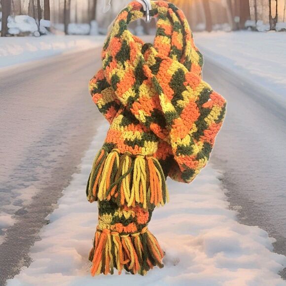 Vintage Retro 70s Handcrafted Chunky Crochet Green Orange Yellow Cozy Boho Scarf - Picture 1 of 7